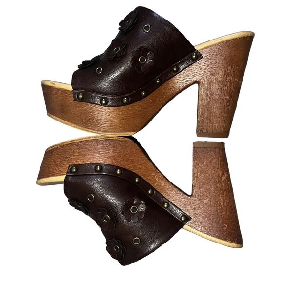Dolce by Mojo Moxy Brown Platform Wedge Clogs 70s Boho Floral Studded Sz 7M - Picture 4 of 11